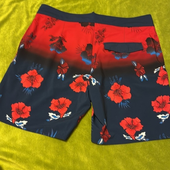 Burnside Men Sz 36 Board Shorts Swim Trunk Blue Black Red Drawstring has Pockets - Picture 3 of 4